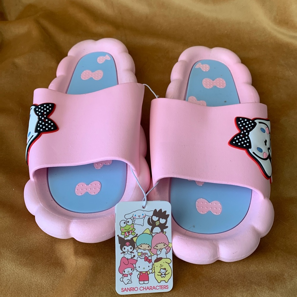 NEW ladies CINNAMOROLL sandals
